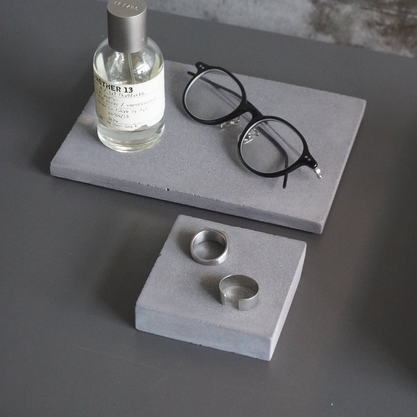 NEW ARRIVAL / Concrete Plate #1