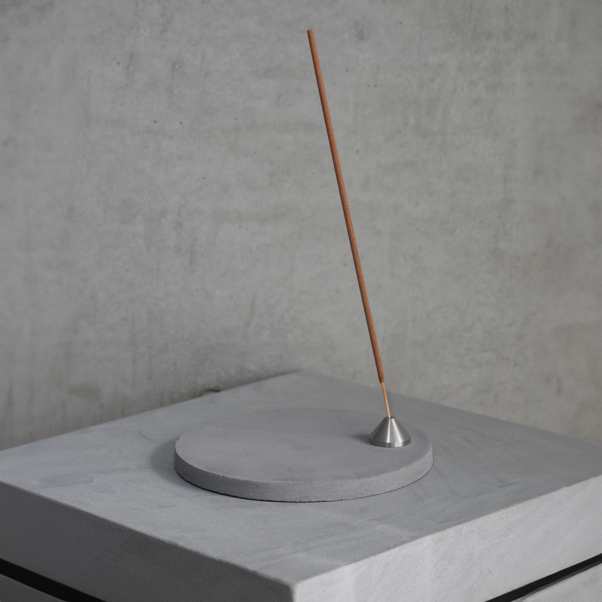 Concrete Incense Holder – #MONOLITH