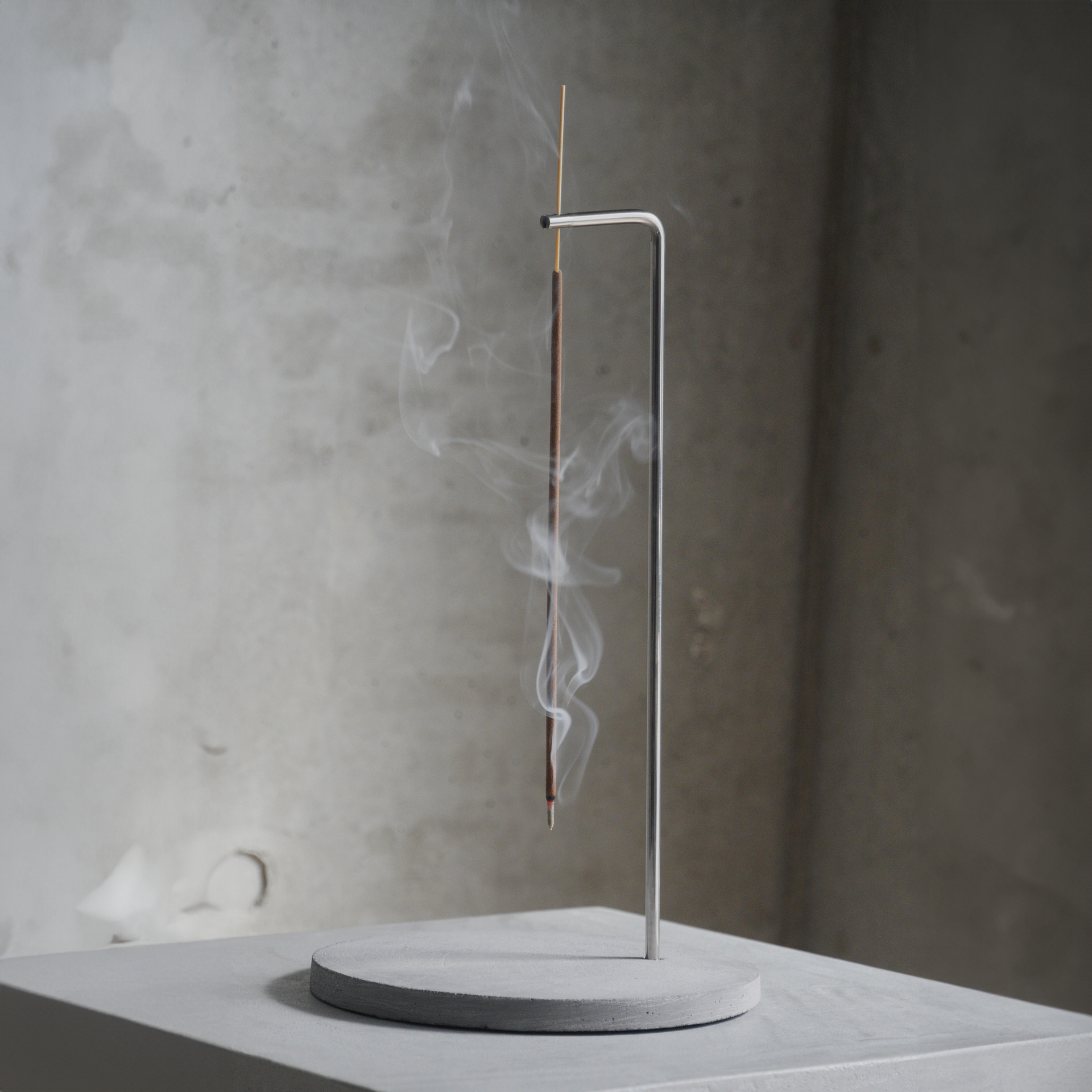 MONOLITH モノリス　お香立て Concrete Incense Holder + – #MONOLITH
