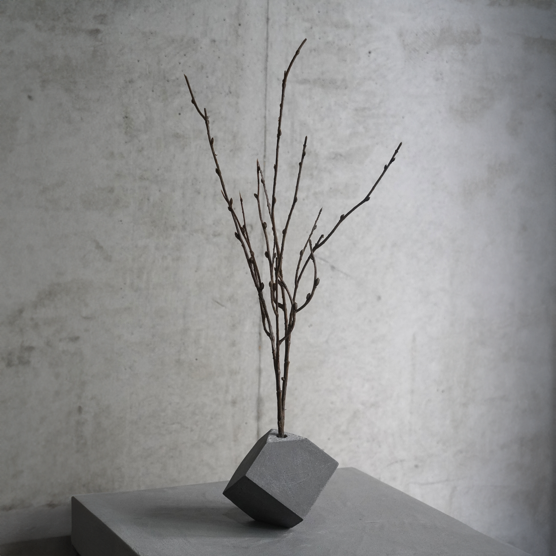 Concrete Flower Vase – #MONOLITH Concrete Flower Vase – #MONOLITH