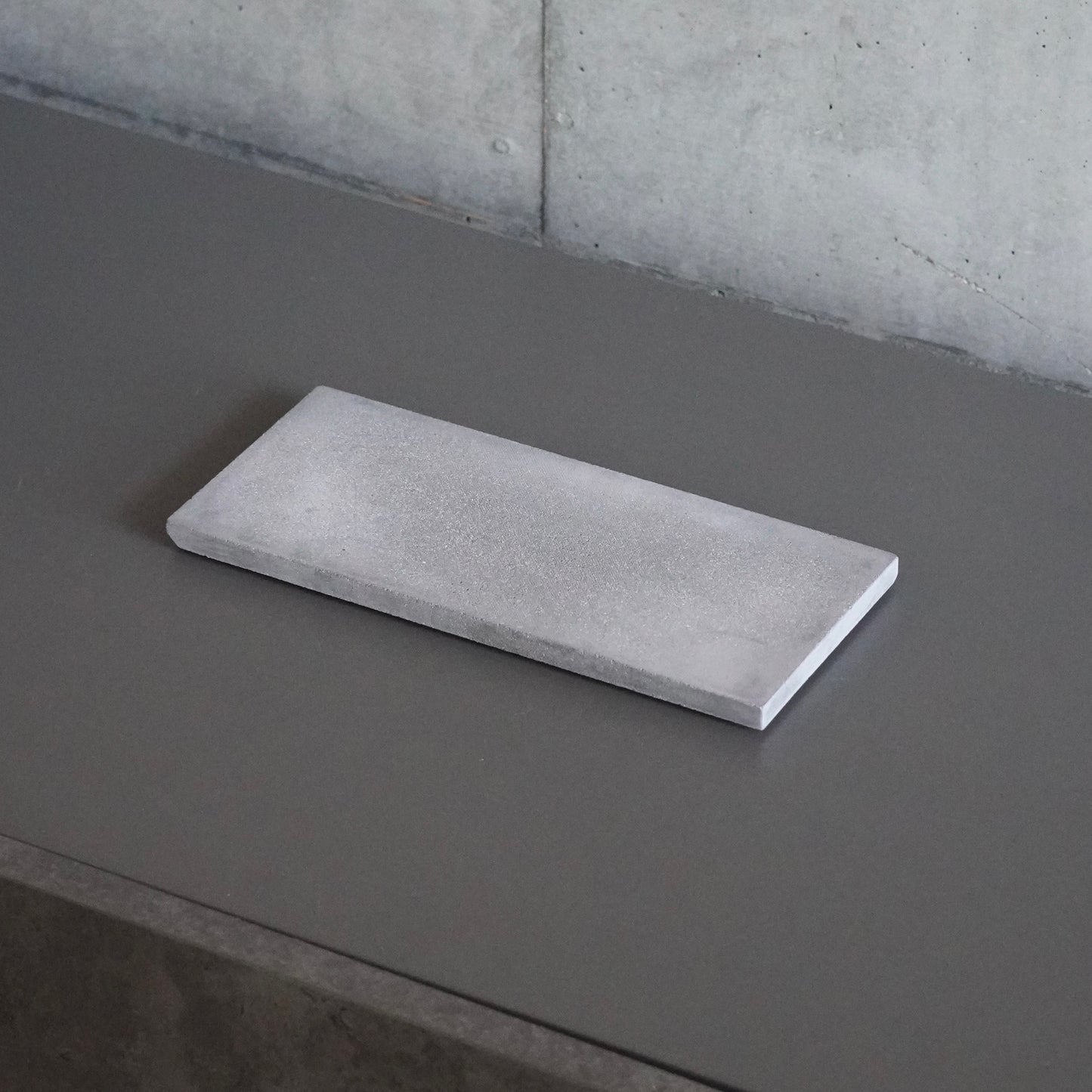 NEW ARRIVAL / Concrete Plate #3
