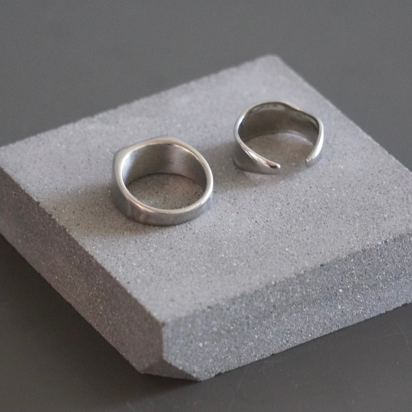NEW ARRIVAL / Concrete Plate #1