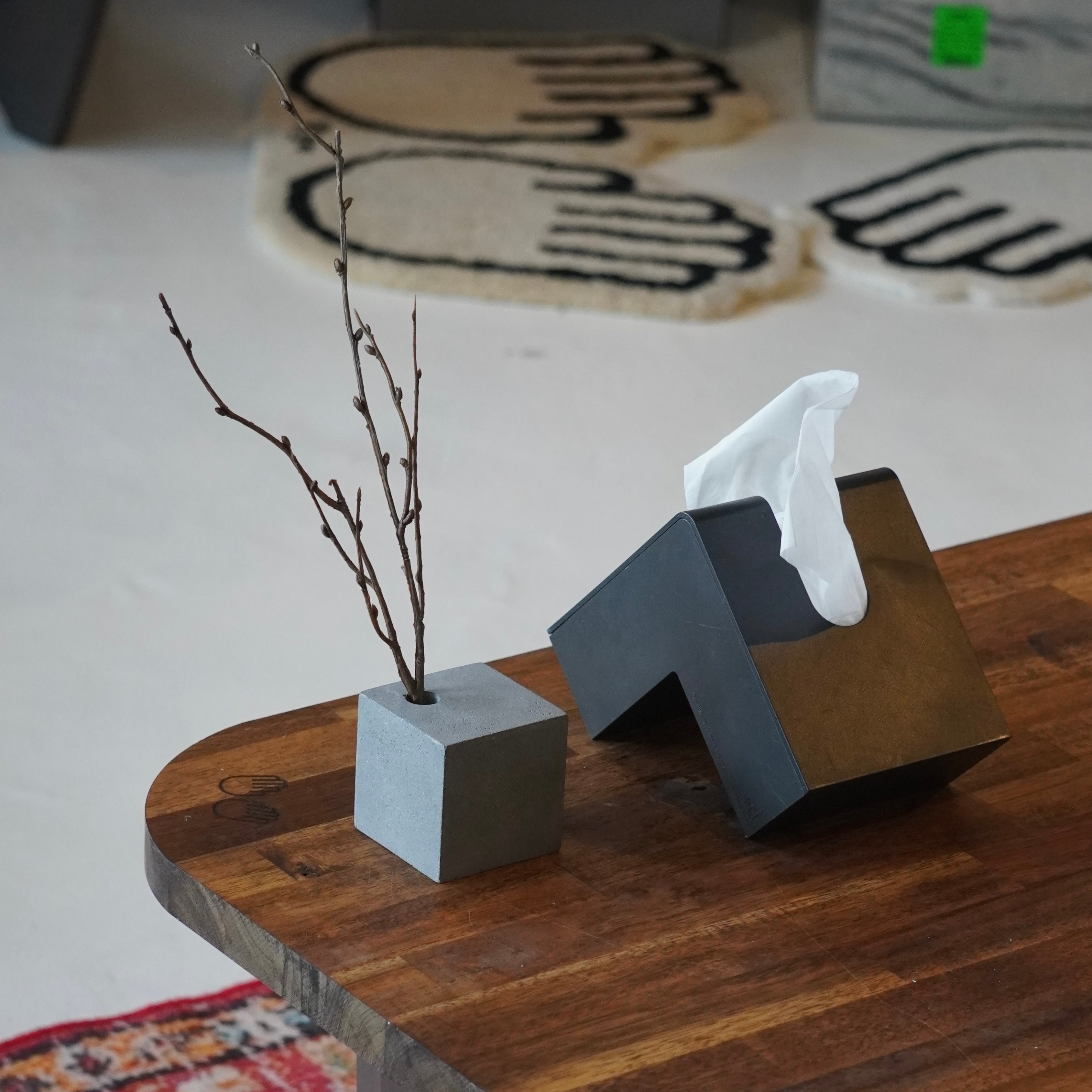 Concrete Flower Vase Square – #MONOLITH
